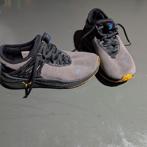 Puma Boys Pacer Future City Escape Sneakers Size 5C No Insoles